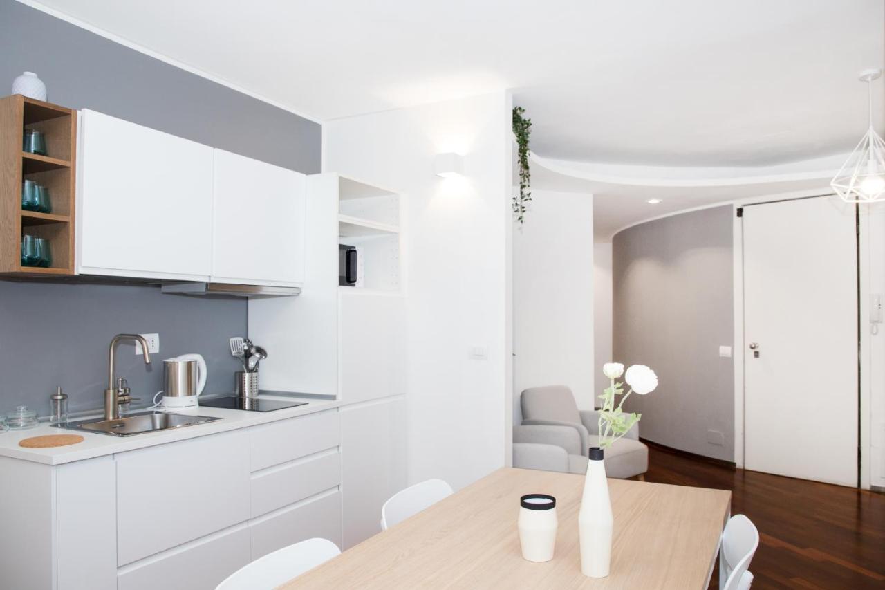 Hemeras Boutique Homes - 2 Luxury Apartments In The City Center Милан Экстерьер фото