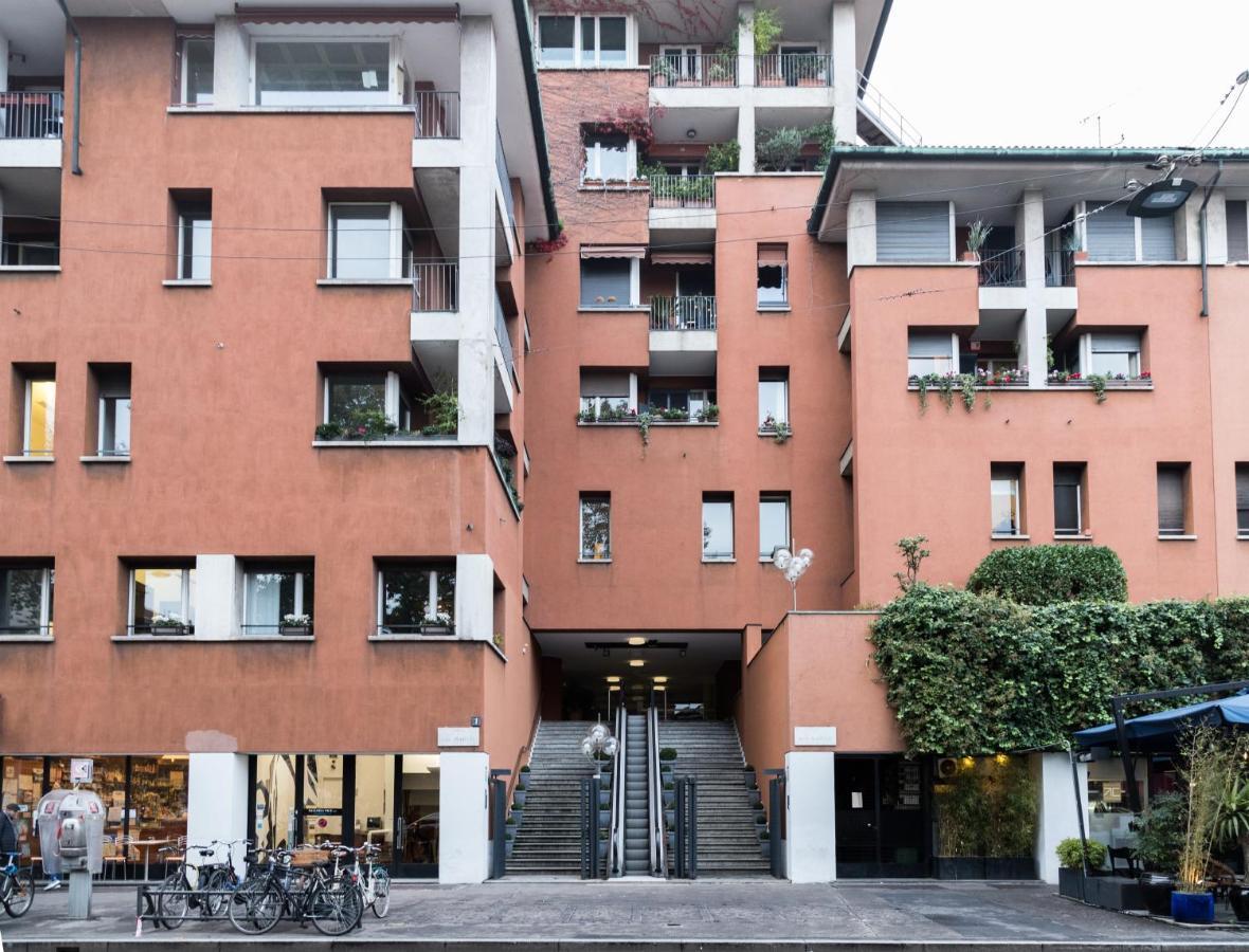 Hemeras Boutique Homes - 2 Luxury Apartments In The City Center Милан Экстерьер фото